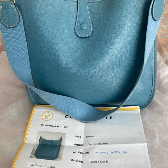 Hemes Evelyn 1 GM in Blue Jean Courchevel 12”x12”x4” Gold hardware - Picture 2 of 10